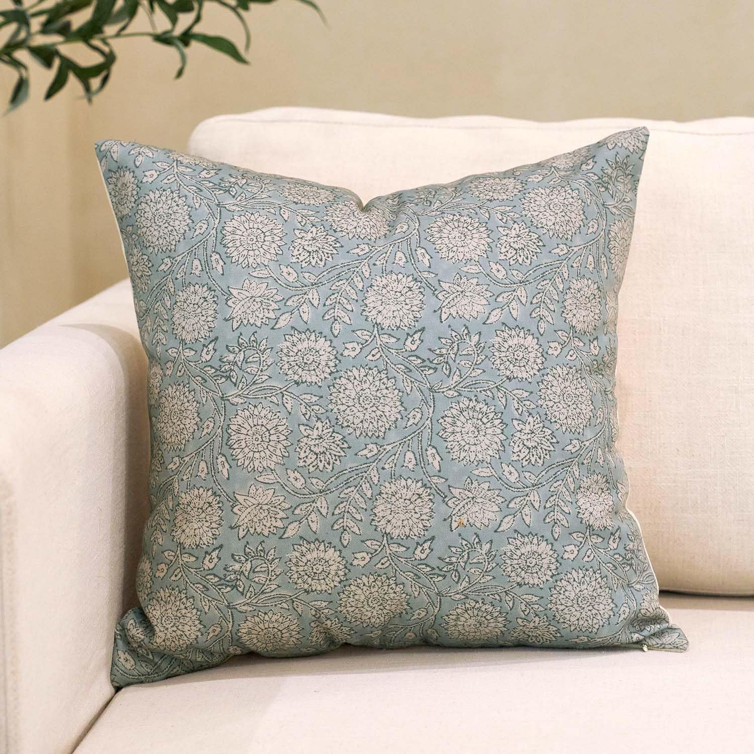 Amor Virisso Floral Throw Pillow Covers 18x18 Block Print Pillow Covers Vintage Neutral Couch Pillows for Living Room Farmhouse Decorative Accent Sofa Pillows, Light Blue