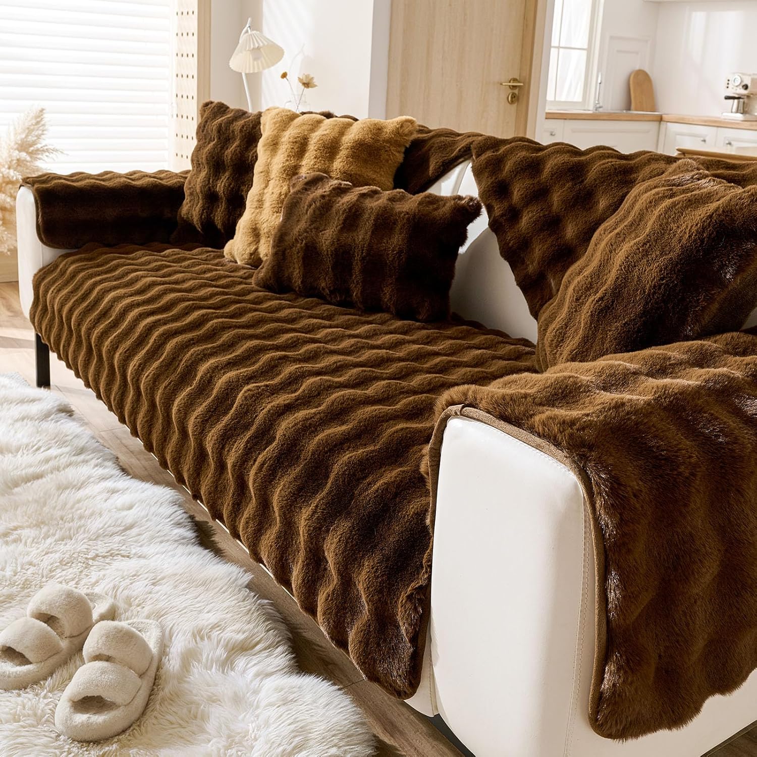 Faux Fur Couch Cover Fuzzy Soft Plush Thick Bubble Sofa Cover Luxury Sectional Couch Covers Luxury Anti-Slip Sofa Slipcover Washable Furniture Protector (Coffee,28"x70")
