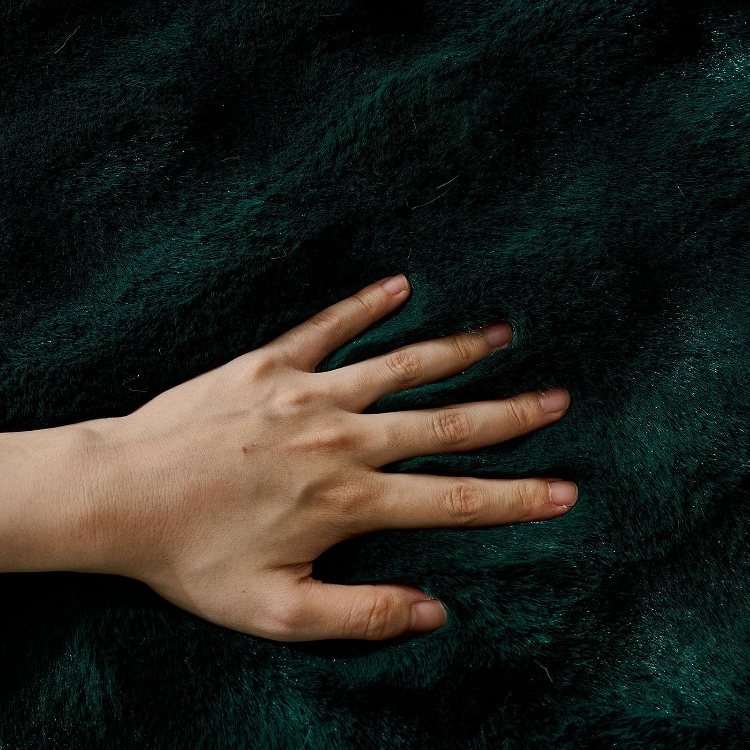 Christmas Faux Fur Decorative Throw Pillow Cover Plush Thick Bubble Pillow Covers Luxury Soft Cozy Accent Pillowcase for Spring Sofa Living Room Couch Bed (Dark Green,12"x20")