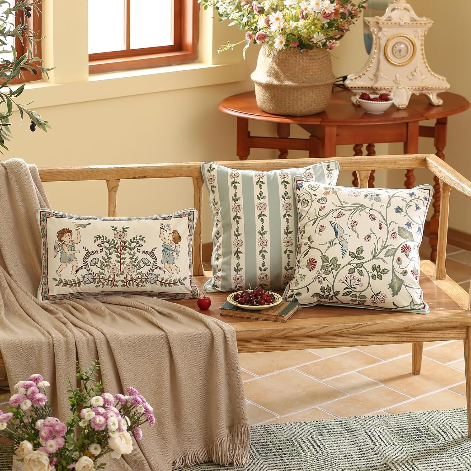 Throw Pillow Covers,Green Cozy Velvet Farmhouse with Angles and Floral Pattern Pillowcases,Decoration Lumbar Pillows Cushion Covers for Couch Sofa Bed Car Chair,12"x20"