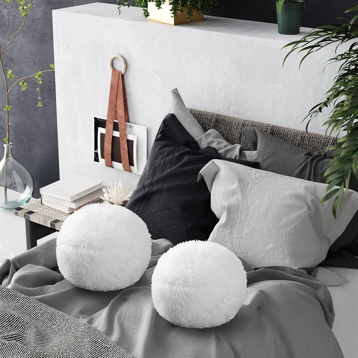 2 Pieces Plush Ball Throw Pillow Round Pillow 10 Inch Soft Circle Pillow Decorative Ball Pillow Spherical Fuzzy Pillows for Bedroom Living Room Office School Couch Chair Bed Decorations (White)