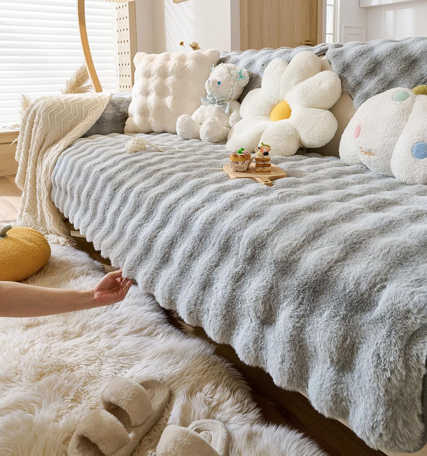 Faux Fur Couch Cover Fuzzy Soft Plush Thick Bubble Sofa Cover Luxury Sectional Couch Covers Luxury Anti-Slip Sofa Slipcover Washable Furniture Protector (Light Grey,28"x82")