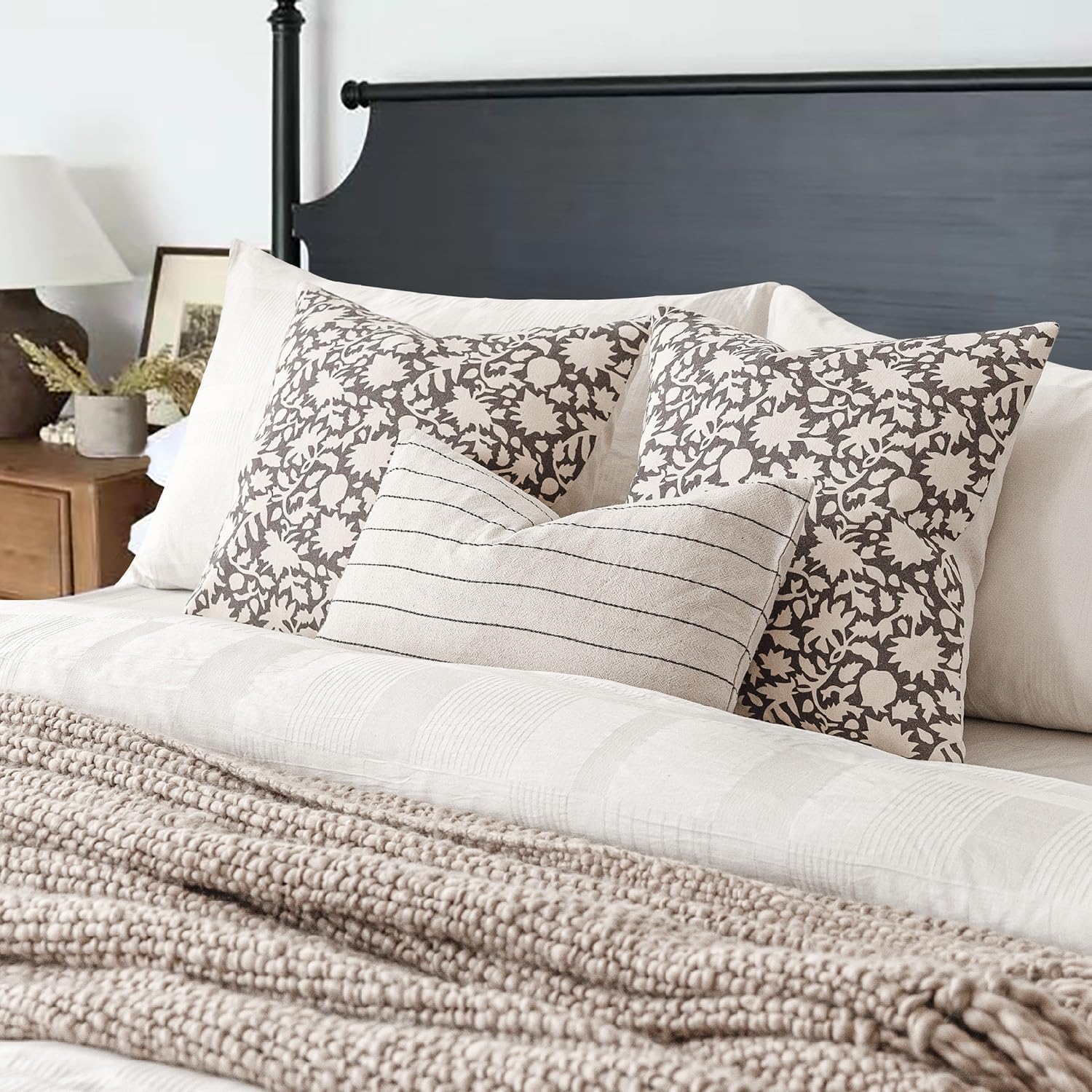 Foindtower Set of 2 Decorative Neutral Floral Throw Pillow Covers Accent Farmhouse Cushion Covers Boho Lumbar Pillowcase for Couch Sofa Bedroom Living Room Home Decor,12×20 Inch,Rustic Gray