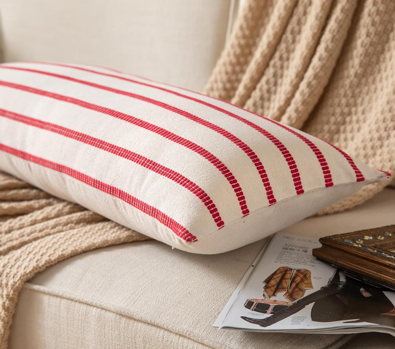 Caflife Christmas Lumbar Pillow Covers 14x36, Pack of 1, Farmhouse Boho Decorative Sofa Pillowcase, Christmas Body Red Lumbar Pillow Covers for Couch and Bed, Living Room Home Cushion Decor