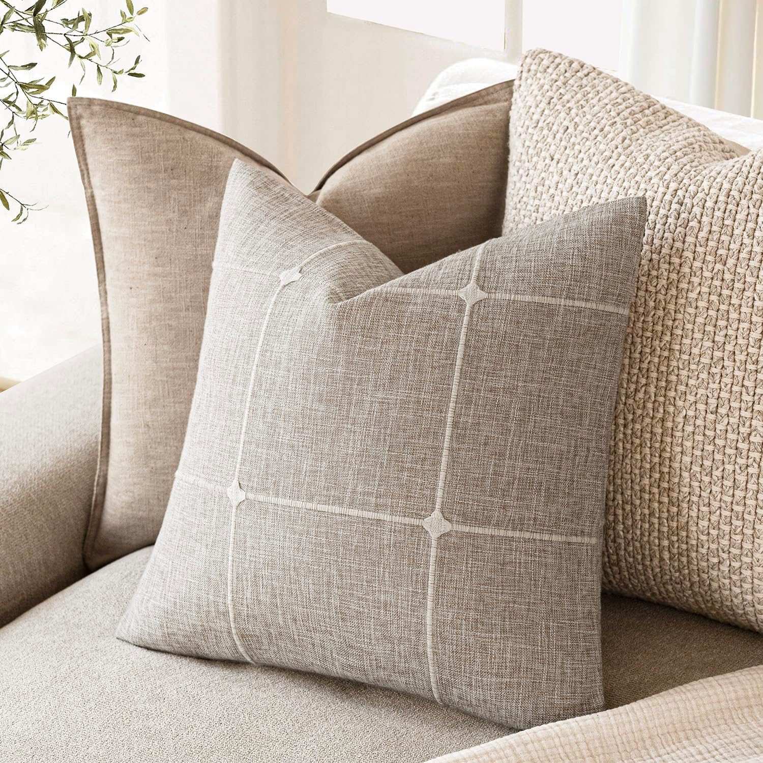 Foindtower Pack of 2 Decorative Faux Linen Jacquard Check Throw Pillow Covers Farmhouse Cushion Cover with Grid Textured Accent Pillowcase for Couch Sofa Living Room Home Decor,22×22 Inch,Beige