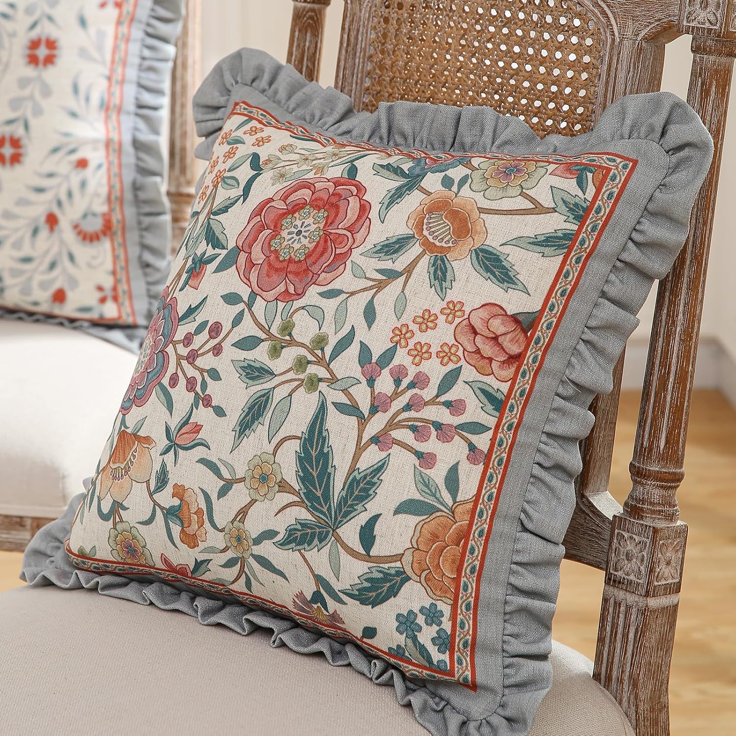Floral Throw Pillow Covers Set of 2,Cottage Rustic with Blooming Flower Pattern Linen Pillowcases,Decorative Square Pillows Cushion Covers for Couch Sofa Bed Chair Car,18x18 Inches
