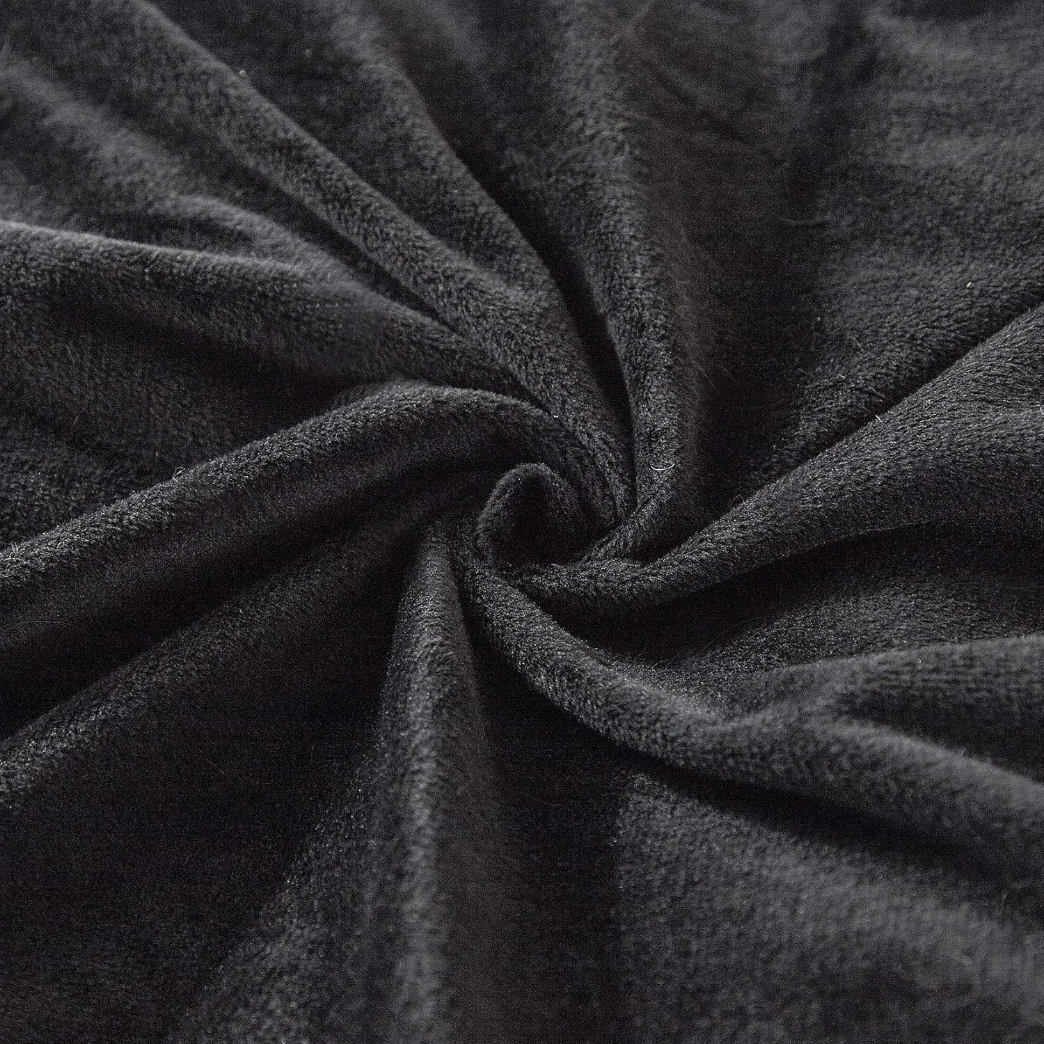 Uhamho Set of 2 Faux Fur Throw Pillow Covers Soft Velvet Decorative Pillowcases Zipper Closure (Black, 20"x36")