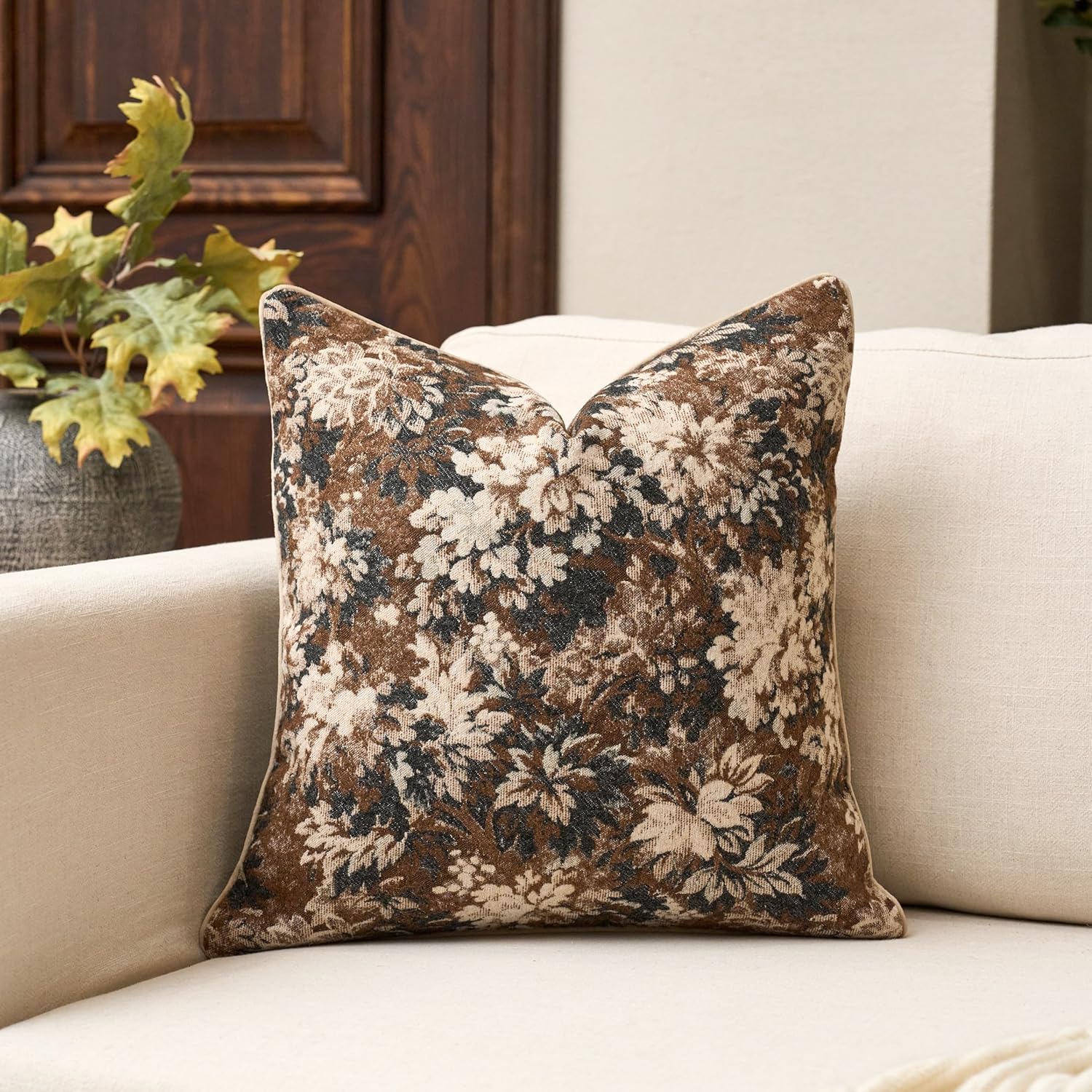 Yangest Neutral Floral Pillow Cover 18 x18 Inches, Vintage Chenille Square Throw Pillow Cover Soft Decorative Farmhouse Accent Couch Pillow Cover for Living Room Bedroom, Coffee Brown