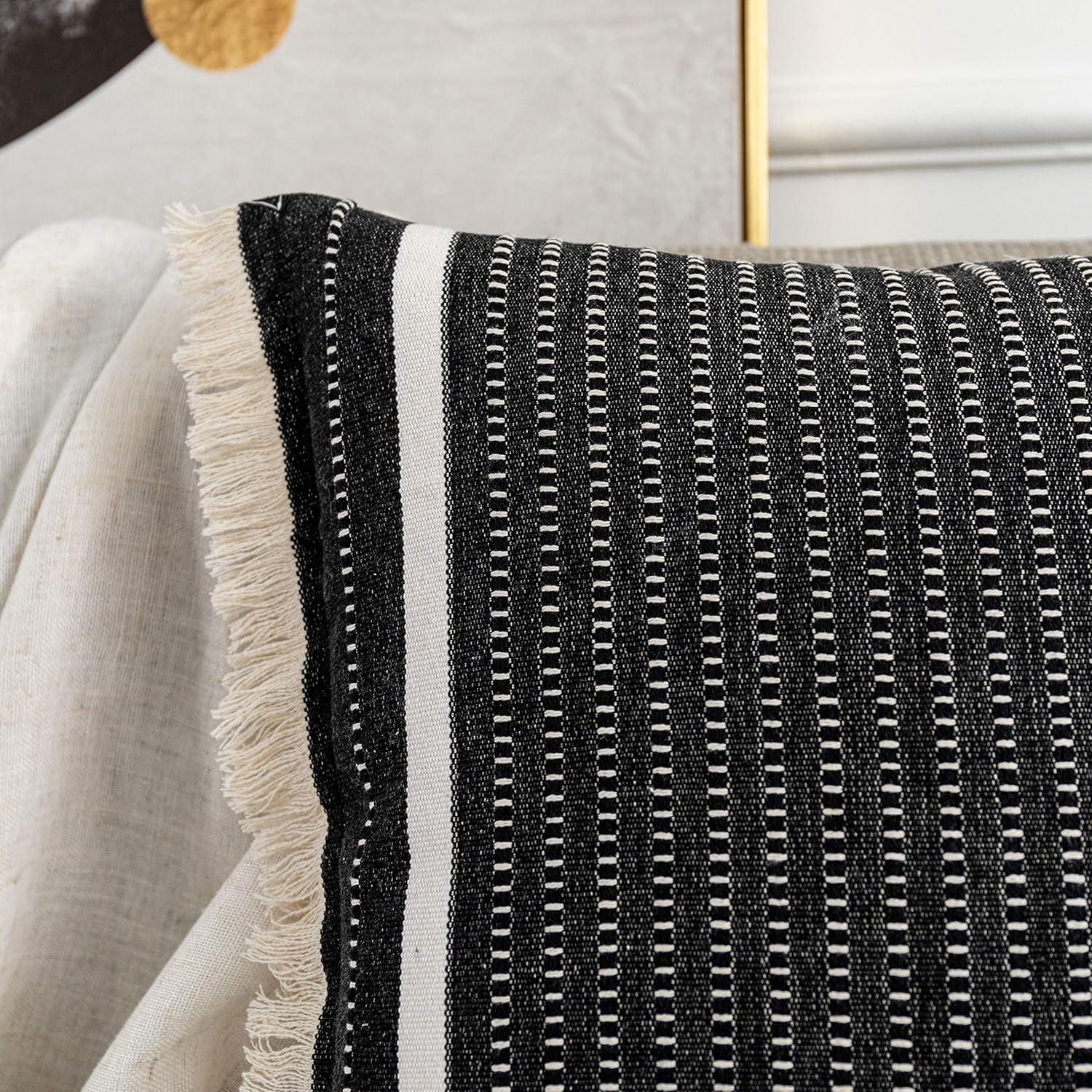 OJIA Modern Throw Pillow Cover with Tassels, Decorative Liana Fringe Accent Cushion Case, Farmhouse Woven Pillowcase for Sofa Chair Couch Bed Decor (Lumbar 18 x 18 Inches, Black)